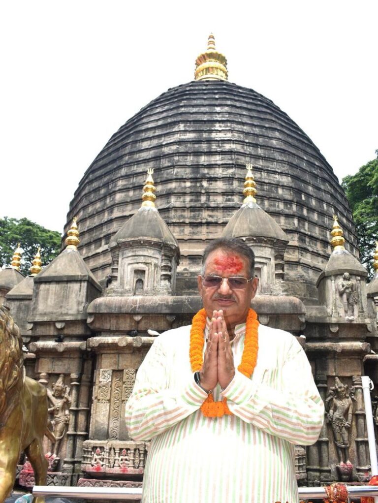Ganesh-Joshi-visited-Mother-Kamakhya.jpg