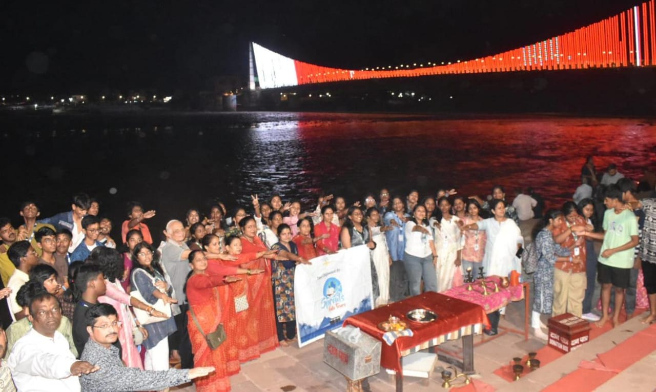 Rishikesh-National-Unity-Day-celebrated-in-Ganga-Aarti-at-Purnanand-Ghat.jpg
