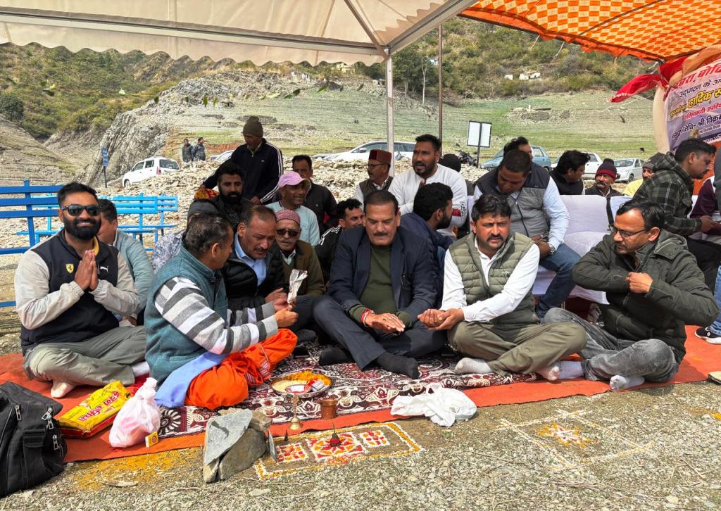 Tehri-MLA-inaugurated-new-boating-point-near-Dobra-Chanti-bridge-Boating-Point-Tehri.jpg
