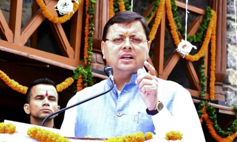 CM-Dhami-paid-tribute-to-the-martyred-state-agitators-at-the-Martyr-Memorial-in-Mussoorie-1-1000x600.jpg