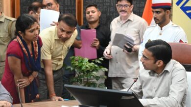 मुख्यमंत्री के जन सेवा संकल्प को देहरादून प्रशासन दे रहा गति, जनता की समस्याओं पर त्वरित कार्रवाई… 