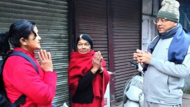 सीएम धामी ने नैनीताल में मॉर्निंग वॉक के दौरान जनता से की मुलाकात, नैना देवी मंदिर सौंदर्यीकरण कार्यों का निरीक्षण