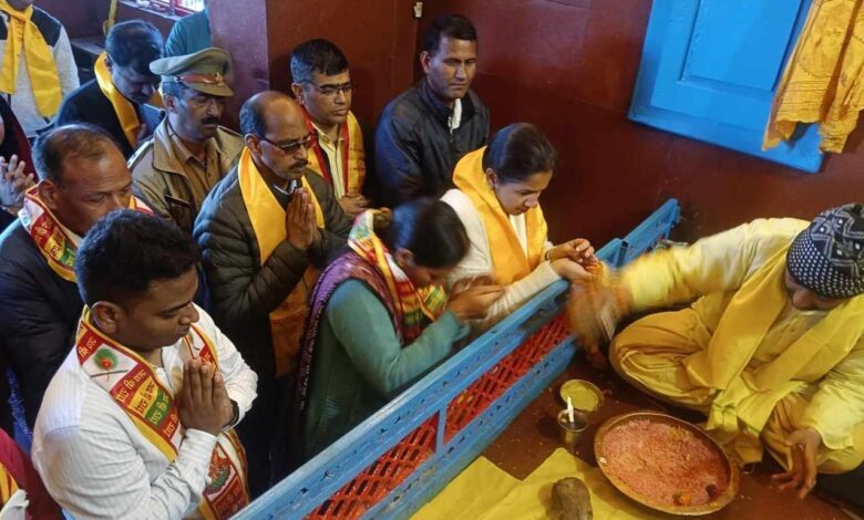 Sem Mukhem nagraja temple