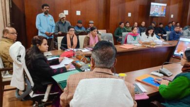 जिलाधिकारी की अध्यक्षता में जनता दरबार, 25 शिकायतें दर्ज