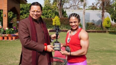 मुख्यमंत्री धामी ने बॉडी बिल्डर प्रतिभा थपलियाल को किया सम्मानित…